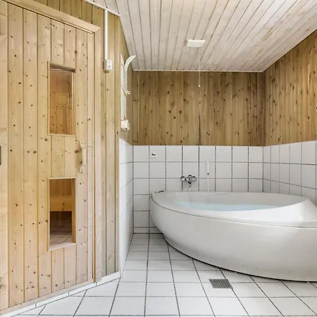 Feriehus Dejligt Hus Med 3 Soveværelser I Brovst *
