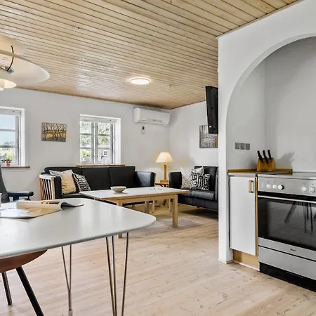 Feriehus Dejligt Hus Med 3 Soveværelser I Brovst