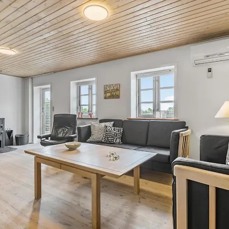 Dejligt Hus Med 3 Soveværelser I Brovst * Brovst